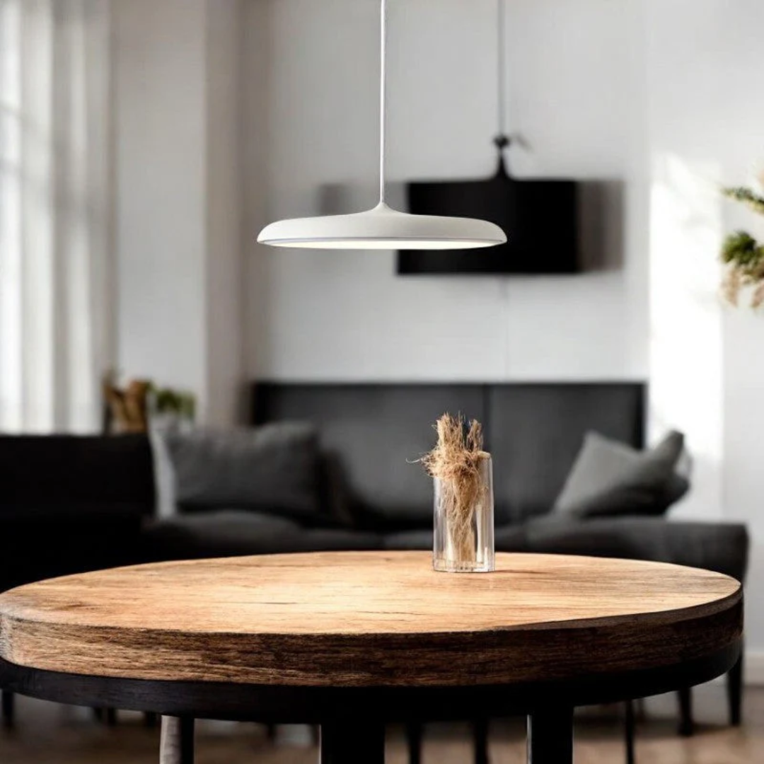 Suspensie Scandinavă – Eleganță Minimalistă pentru Interiorul Dumneavoastră