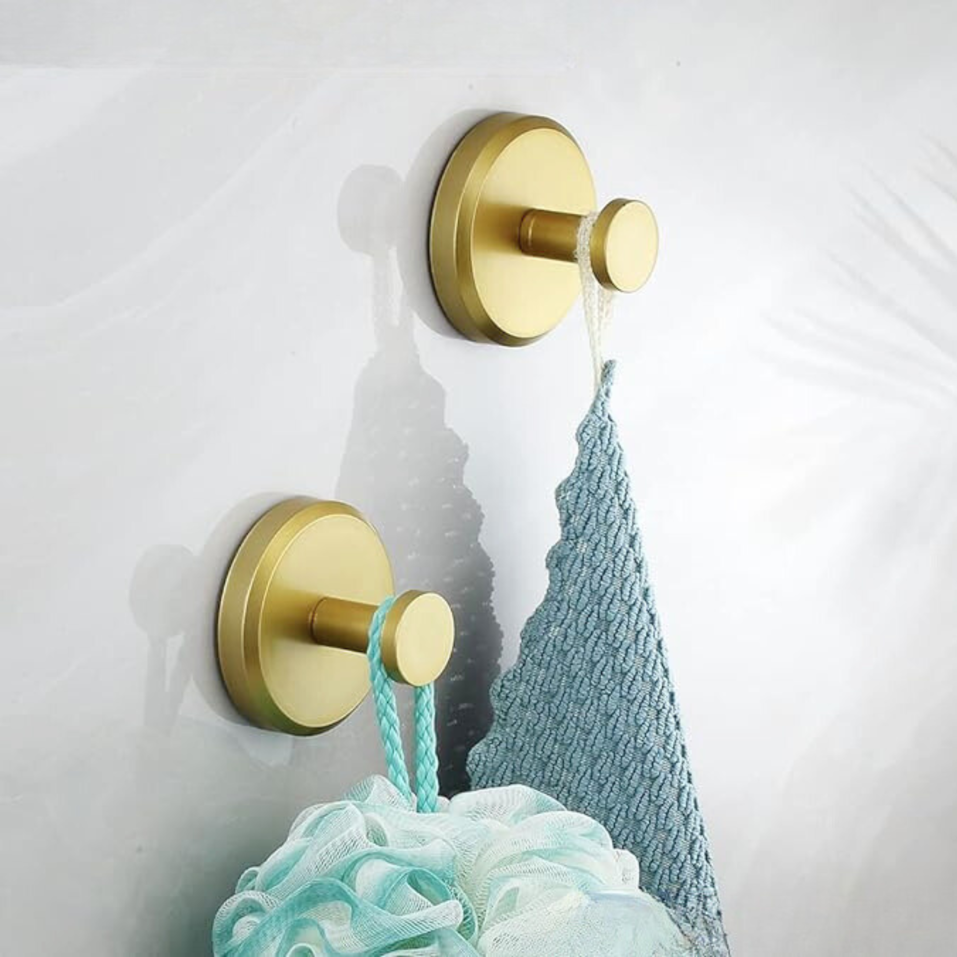 Gancio a Ventosa Polivalente – Fissaggio Solido e Rimovibile