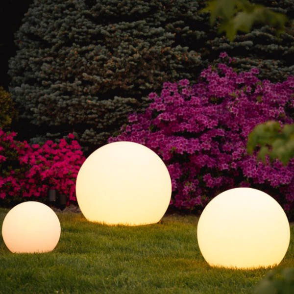 Esfera de iluminação de jardim