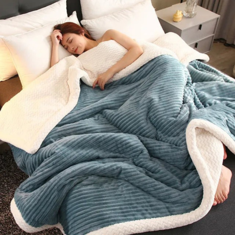 Warm Fleece Blanket For Winter – Softness And Style