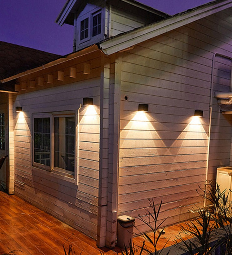 IP65 Ulkona käytettävä aurinkoseinävalaisin - Kestävä, ympäristöystävällinen valaistus