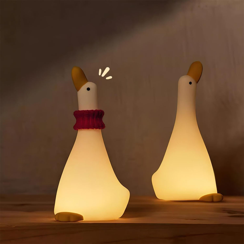 Veilleuse Oie Enchantée — Lumière Tactile & Design Apaisant