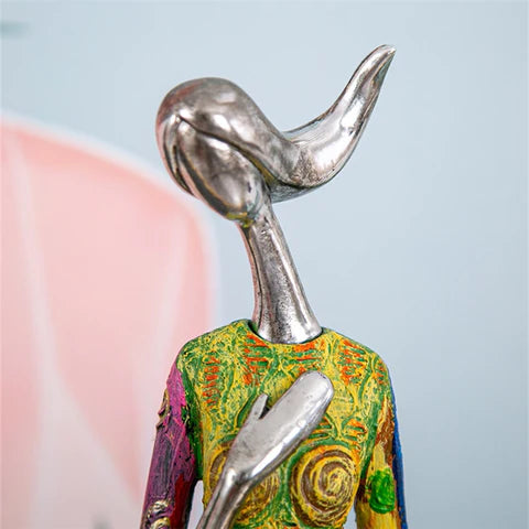 Abstrakte Skulptur Frau – Eleganz und Modernität 