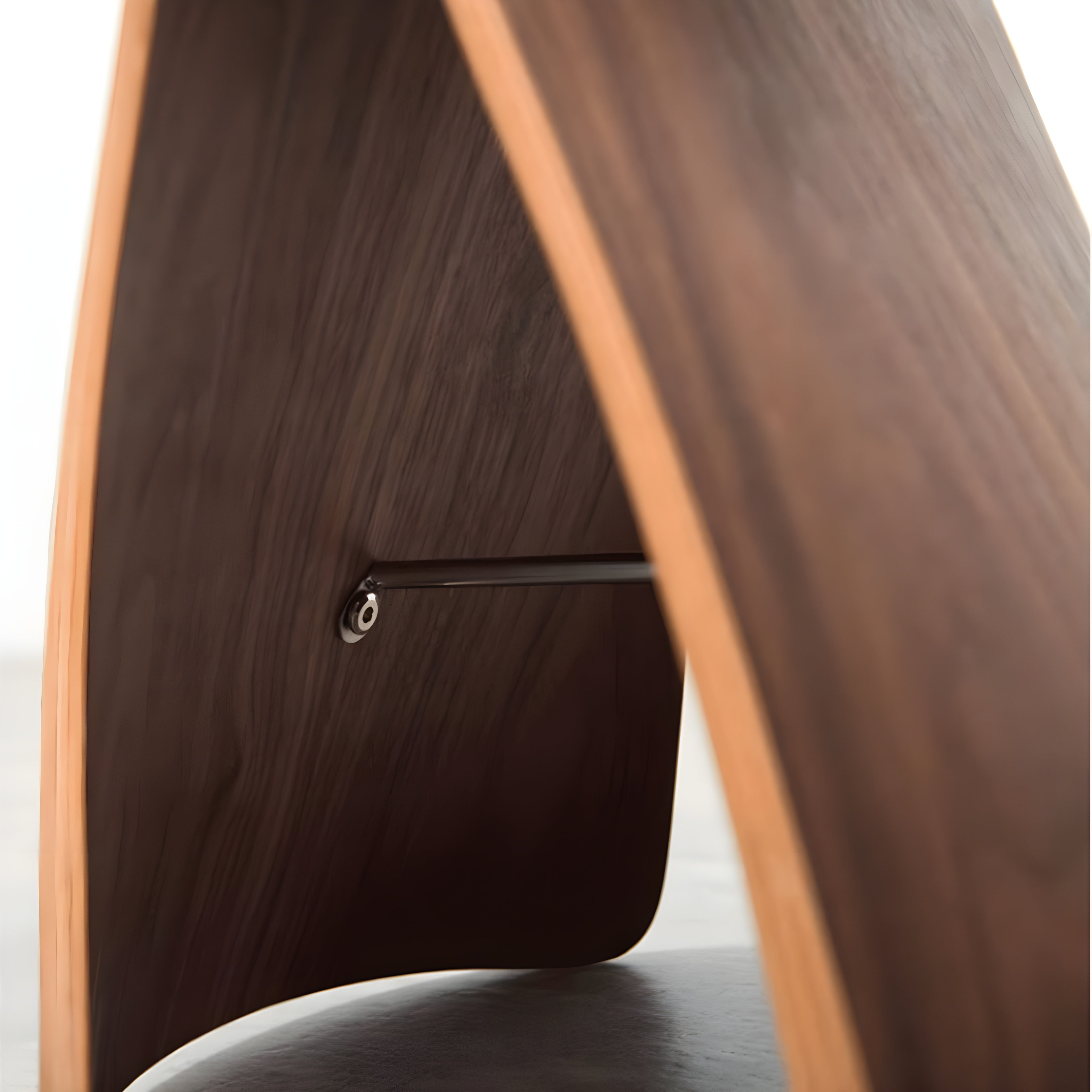 手作りのベンチ - 自然なスタイルと時を超えた快適さ 