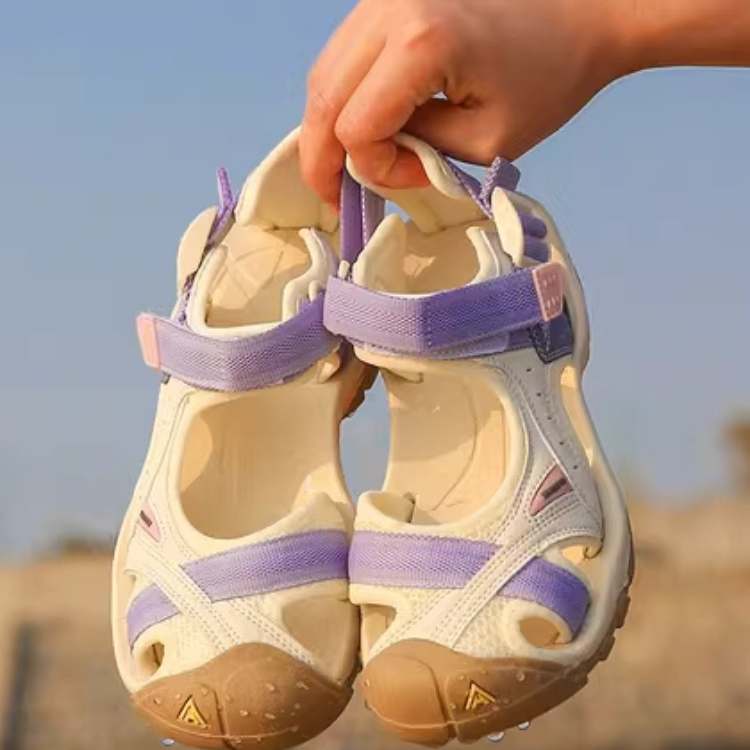 Lucienne | Turistické sandály – Komfort a přilnavost do každého terénu 