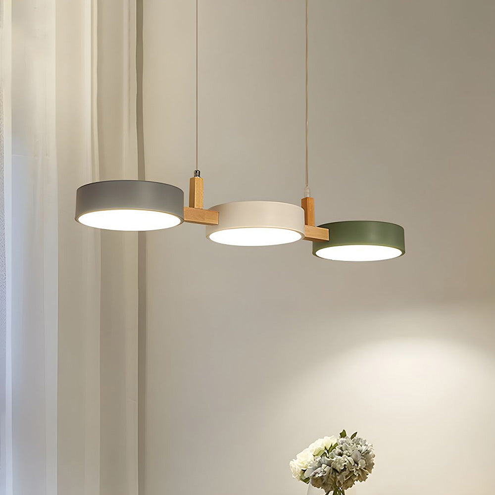 Candelabru Suspendat Modern Din Metal – Design Elegant Și Iluminat În Trend 