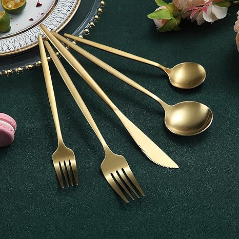 Cutlery Set – Sleek and Functional Style 