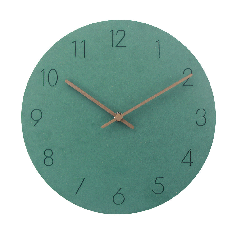 Moderne Wanduhr – Leise und inspiriert vom nordischen Design 