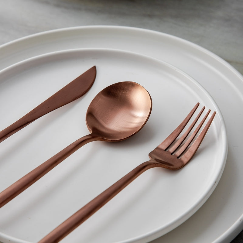 Cutlery Set – Sleek and Functional Style 