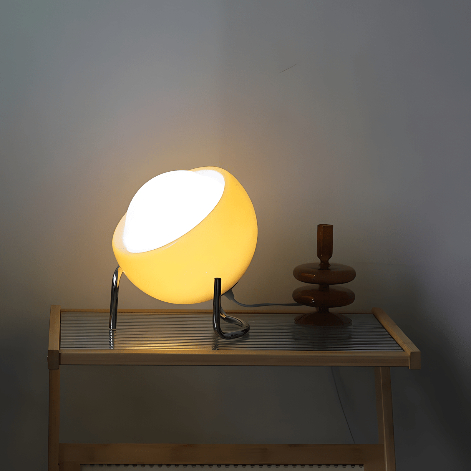 Lampe De Table Nordique – Élégance Et Simplicité