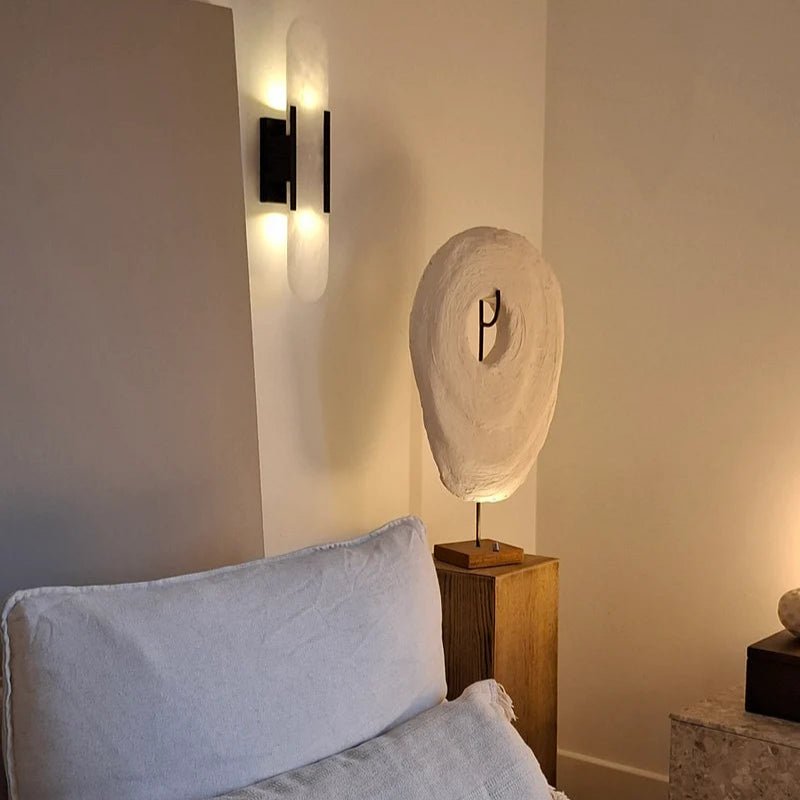 Black and Gold LED Wall Lamp – Modern Elegance and Chic Design 