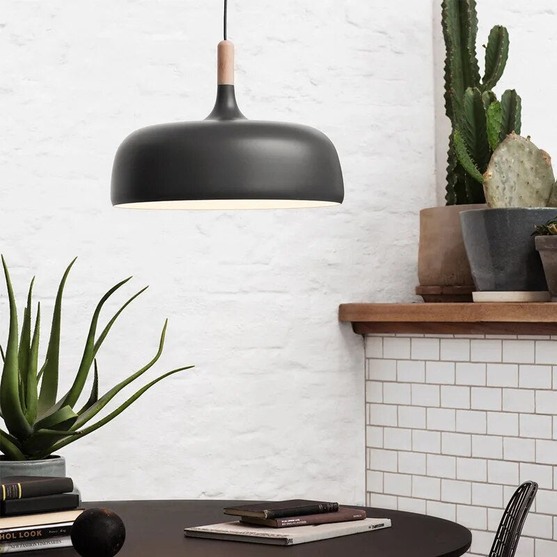 Nordisk Hengependel LED – Elegant Linje og Mykt Lys 