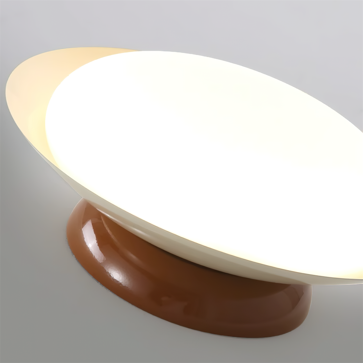 LED Round Ceiling Light - naturlig glød og diskret elegance