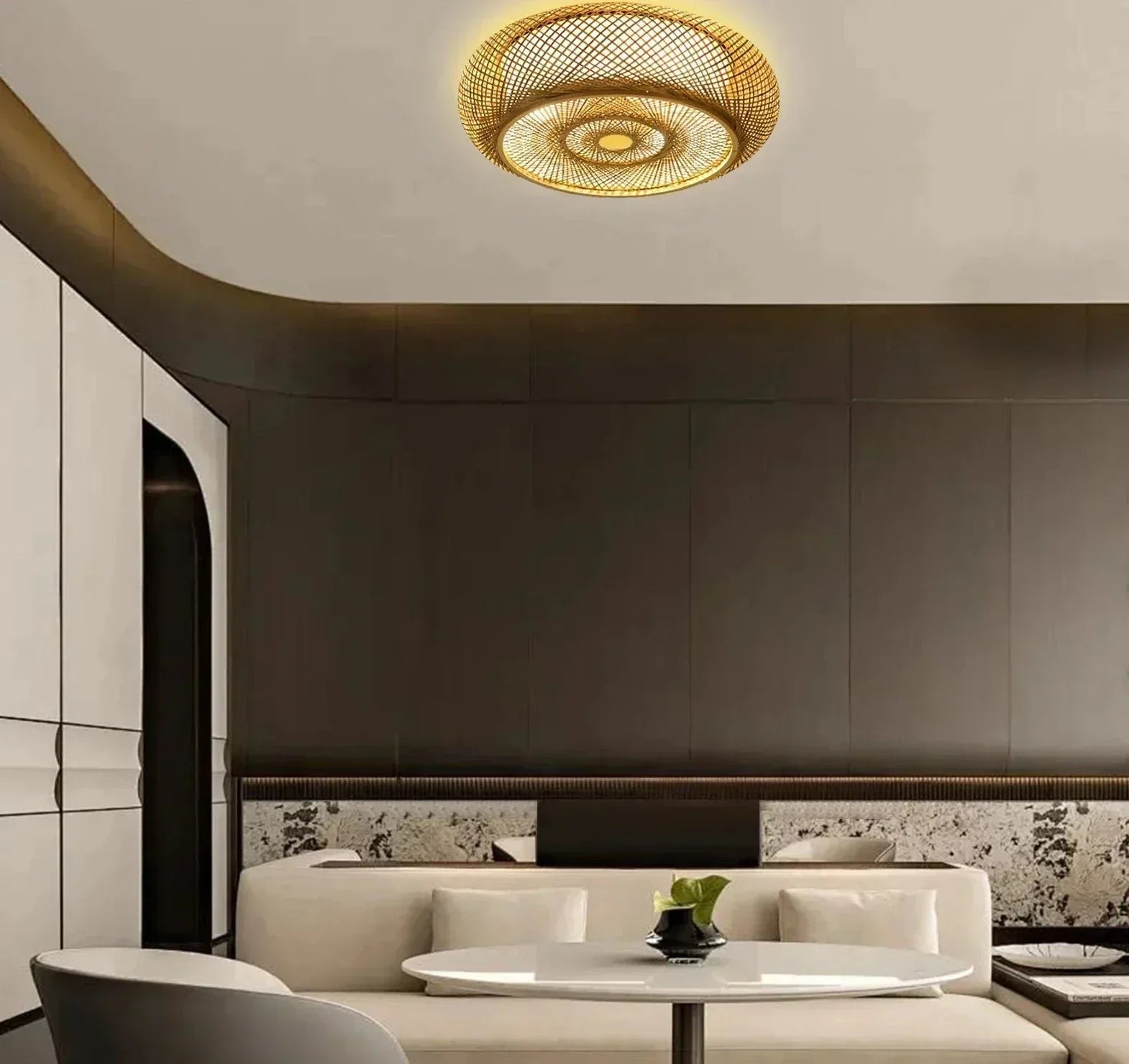 Luonnon bambusta roikkuva lamppu - Eleganssia ja aitoutta