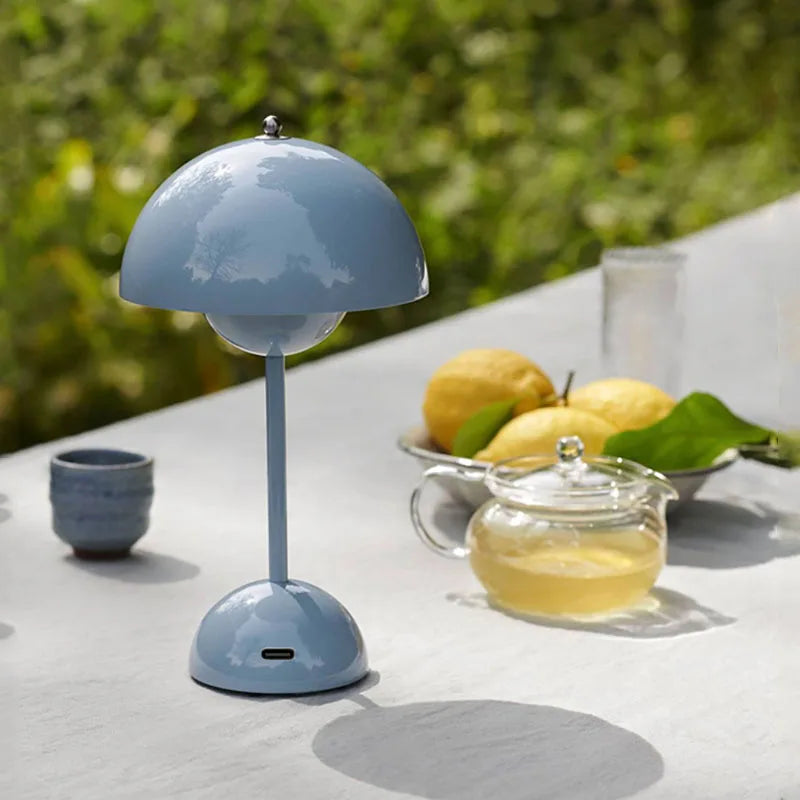 Lampada da Tavolo Portatile – Design Moderno e Illuminazione Nomade 