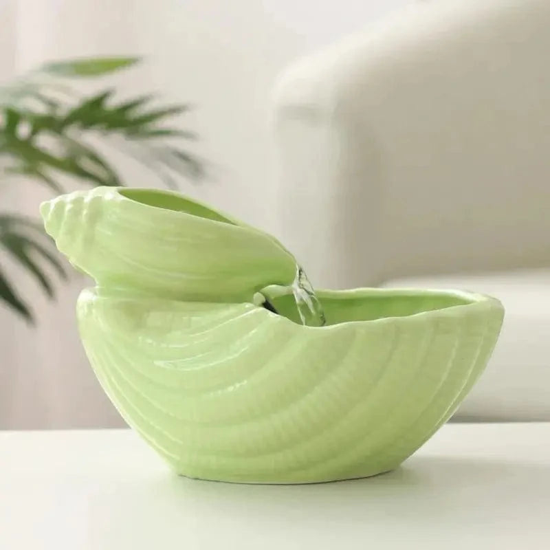 Keraaminen kissan juoma-automaatti – Eleganssia ja puhdasta nesteytystä 