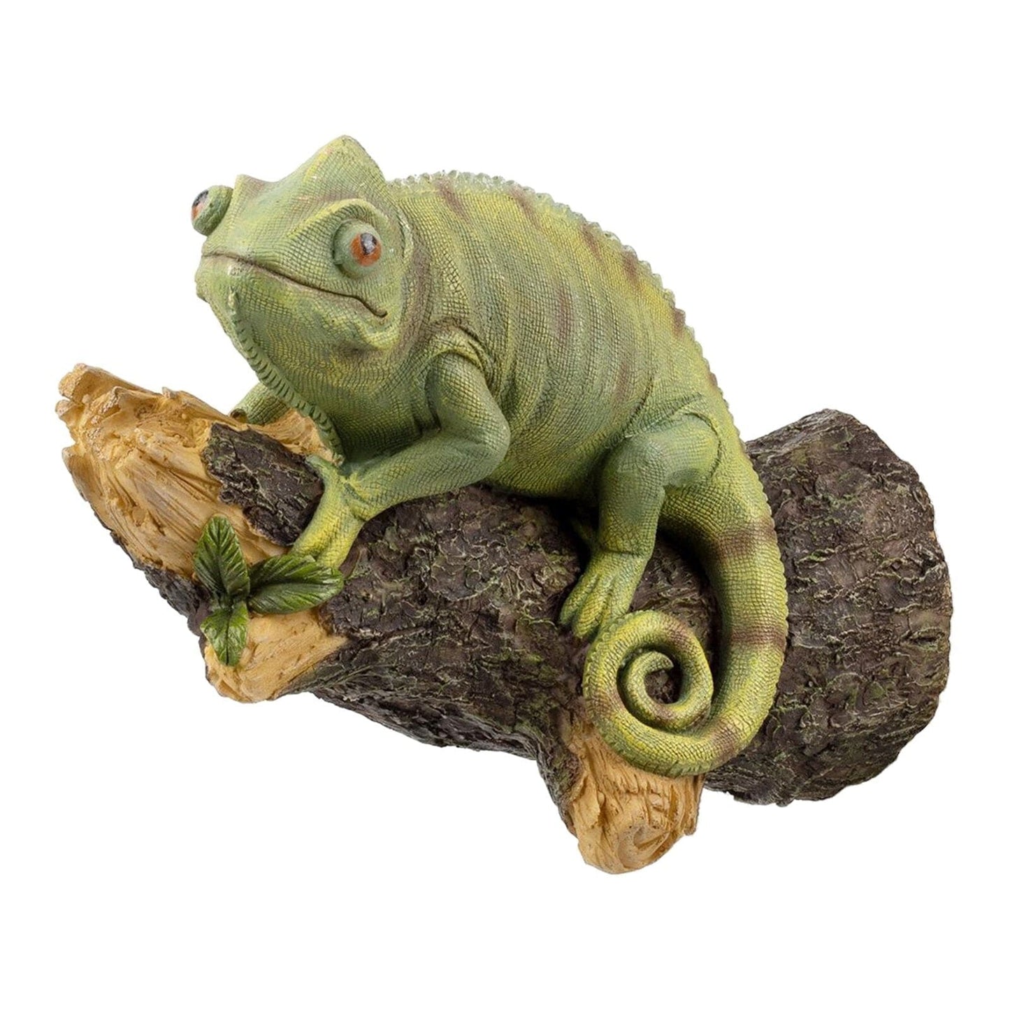 Figurine de caméléon en résine sur l'arbre